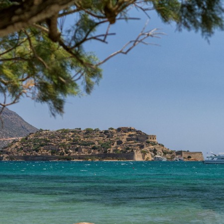 Explore magnificent East Crete (Elounda Spinalonga-Agios Nikolaos – Vassilakis estate)